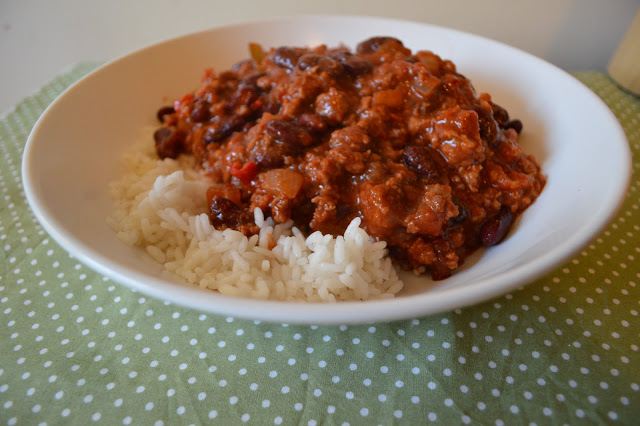 Beef chilli con carne with rice 